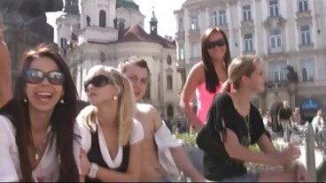 Napalona dziwka zdominowana przez swojego analne dupy chłopaka