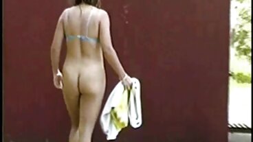 Olbrzymie sztuczne cycki seks analny filmiki MYLF ujawnione podczas dnia sprzątania