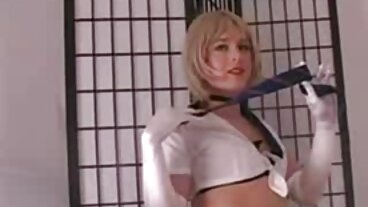 Cherrypimps: drobna blond seks dziwka Anna Claire Clouds uwielbia hardkorowy styl na pieska w PornHD sex analny video